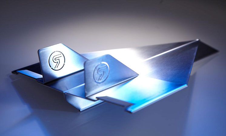 Abgekantete Edelstahlteile nach Kundenzeichnung Rocholl GmbH